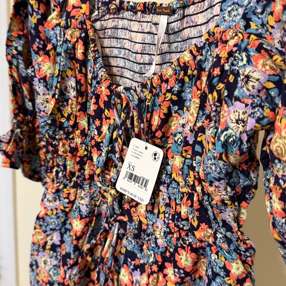 Free people 🌹Floral Puff Sleeve Top - Picture 17 of 17
